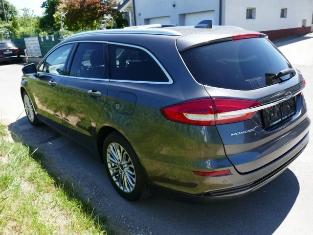 Ford Mondeo Titanium