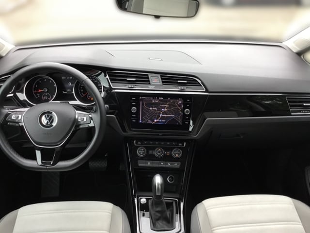 Volkswagen Touran 1.5 TSI DSG