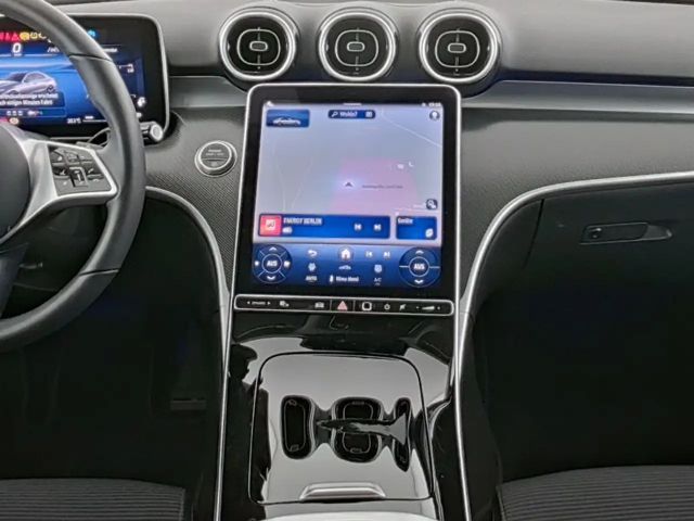 Mercedes-Benz C 200 AVANTGARDE Sedan