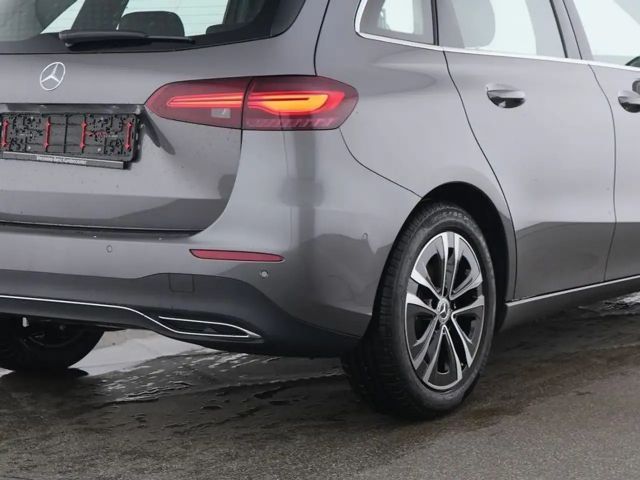 Mercedes-Benz B 180 Progressive Sedan