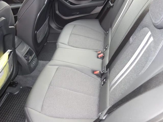 BMW 120 120i Sedan Sport Line