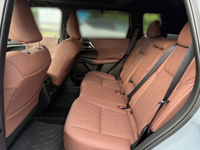 Mitsubishi Outlander 4WD PHEV