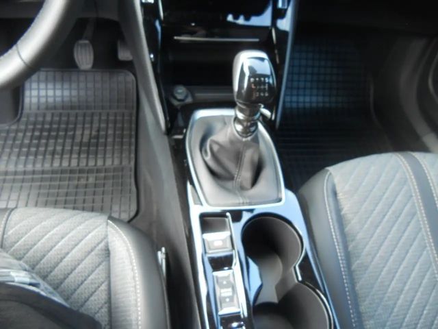 Peugeot 2008 Allure Pack PureTech