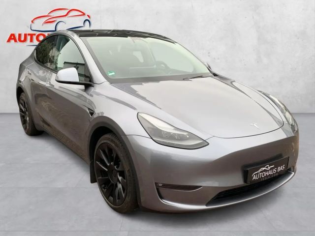 Tesla Model Y AWD Long Range