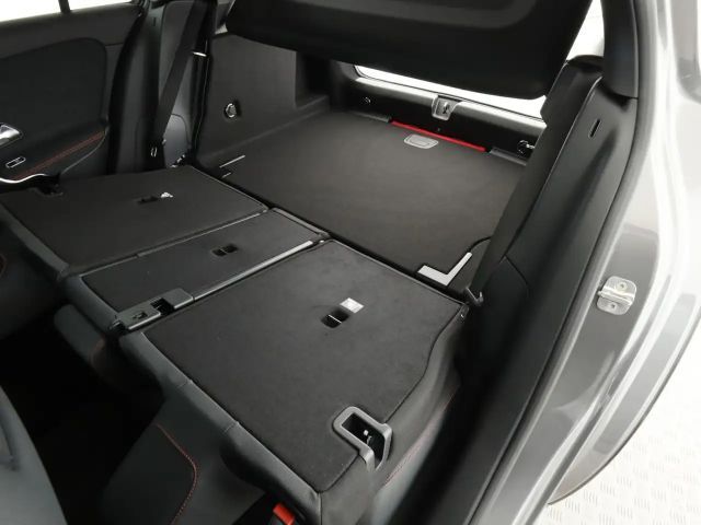 Mercedes-Benz A 200 AMG Line