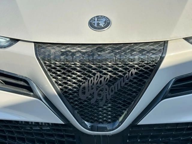 Alfa Romeo Junior Ibrida