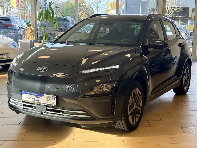Hyundai Kona Select