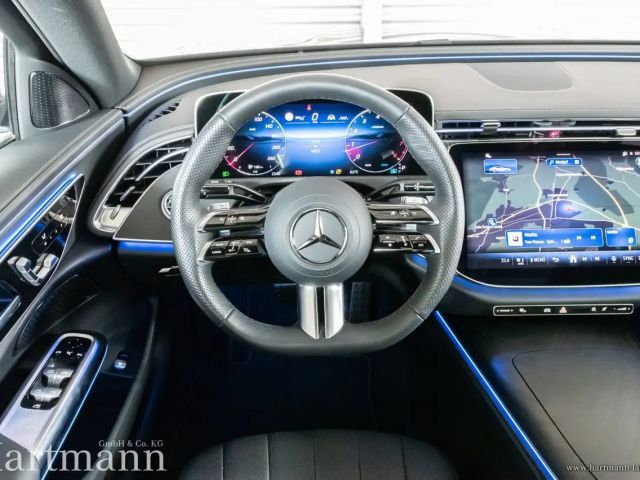 Mercedes-Benz E 200 AMG Line Sedan