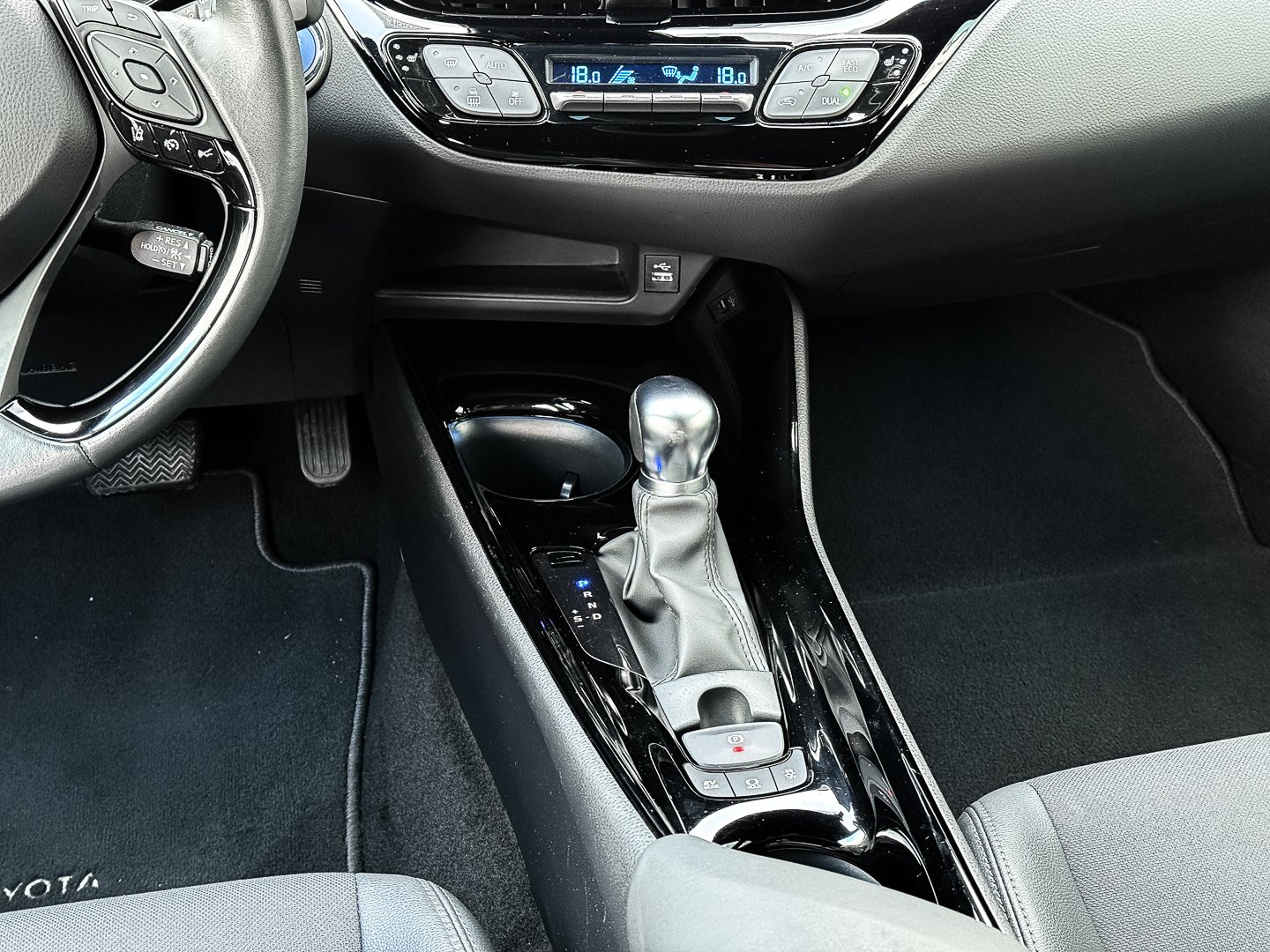 Toyota C-HR 5-deurs Team D