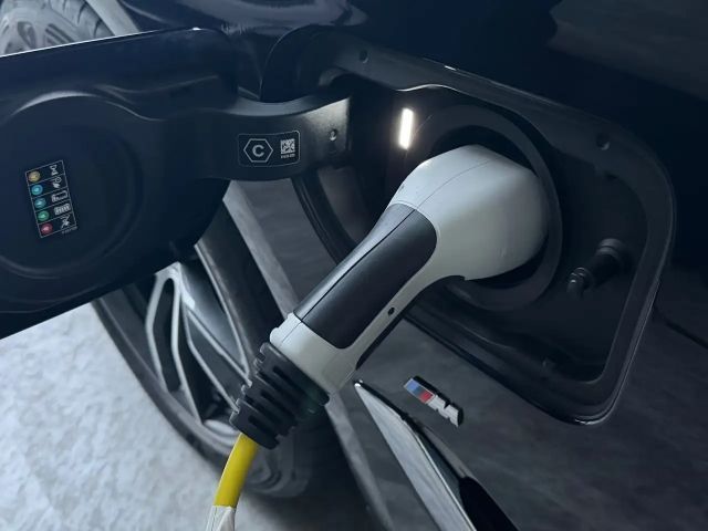 BMW 530 530e M-Sport Sedan