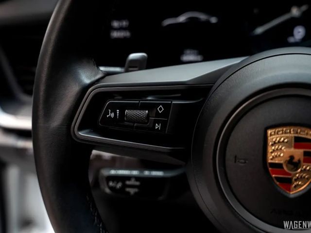 Porsche 992 Carrera Coupé