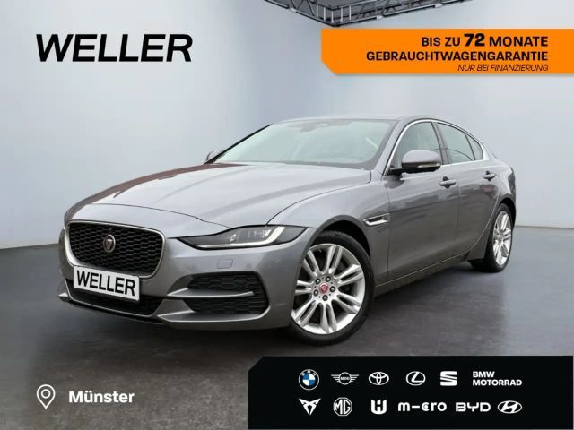 Jaguar XE AWD D200 SE