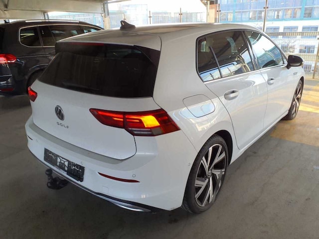Volkswagen Golf 2.0 TSI DSG Golf VIII Style