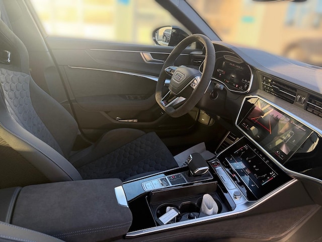 Audi A6 e-tron Avant Performance Quattro