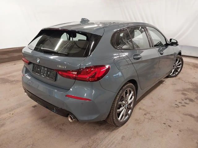 BMW 120 120i Sedan Sport Line