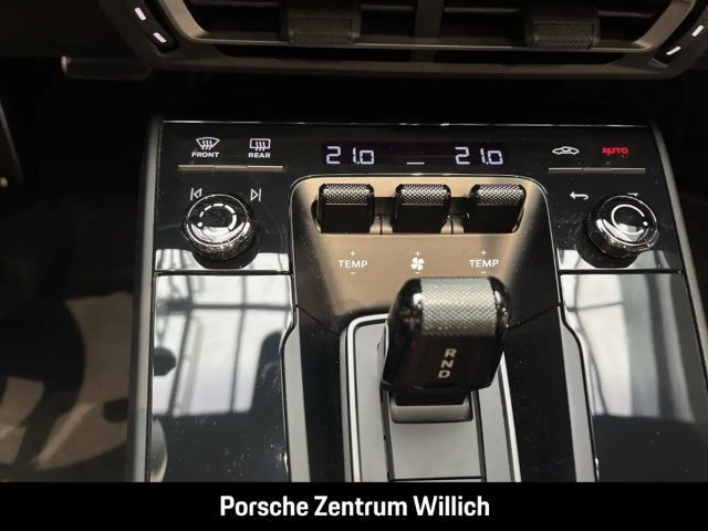 Porsche 992 4 Coupé GTS Targa