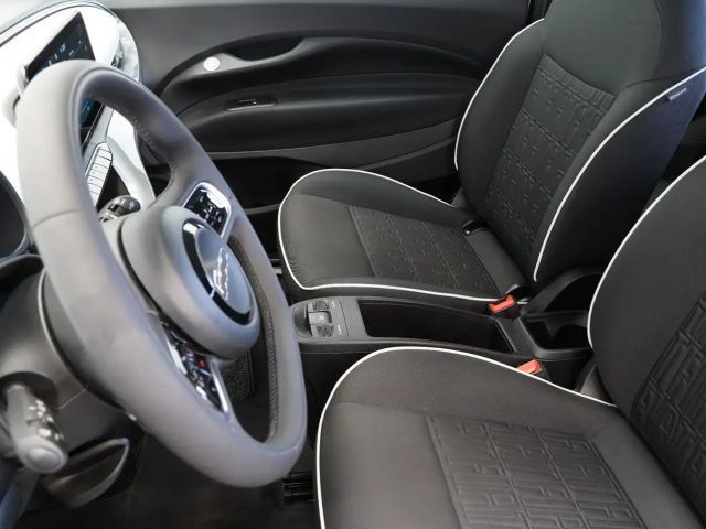 Fiat 500e 87KW/42kWh/DC-LADEN/CARPLAY/DAB/SOH