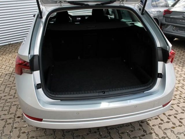 Skoda Octavia 1.5 TSI Ambition Combi