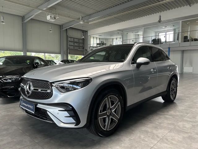 Mercedes-Benz GLC 300 4MATIC AMG Line Premium