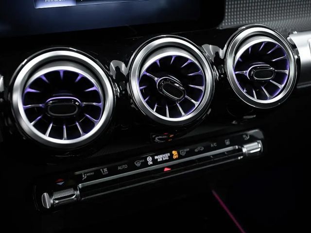 Mercedes-Benz EQB 250