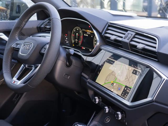 Audi Q3 35 TDI S-Line