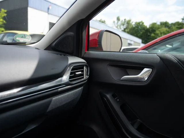 Ford Puma EcoBoost Titanium