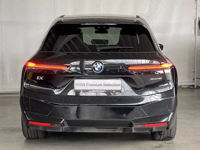 BMW iX xDrive40