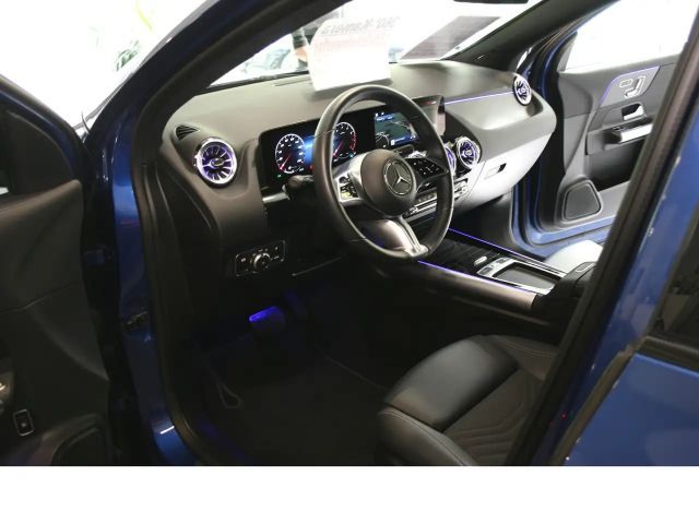 Mercedes-Benz GLA 200 Progr. Night*360°*Memory*MBUX*Distronic