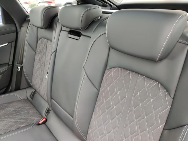 Audi S6 Avant Quattro