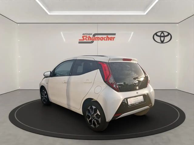 Toyota Aygo Hatchback Play Team D
