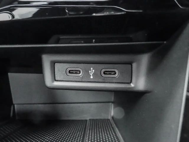 Volkswagen T-Roc 1.5 TSI Cabriolet DSG R-Line