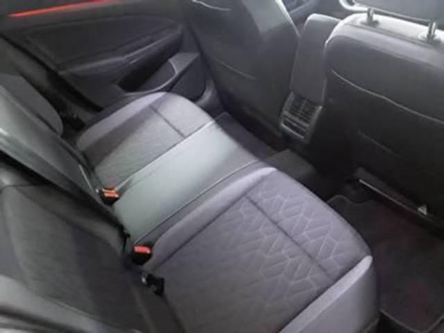 Volkswagen Golf 1.5 eTSI DSG Variant