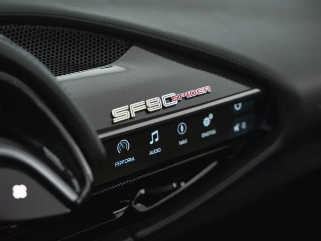 Ferrari SF90 Spider