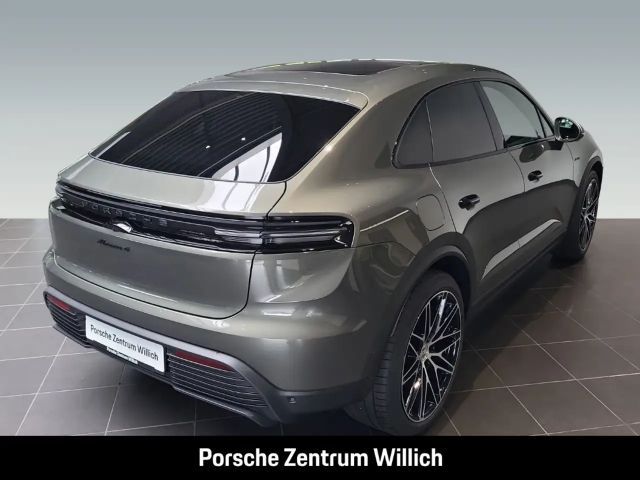 Porsche Macan 4