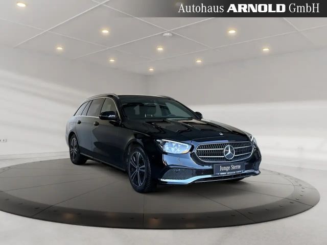 Mercedes-Benz E 220 AVANTGARDE E 220 d Estate