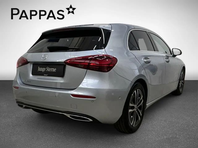 Mercedes-Benz A 180 A 180 d Hatchback