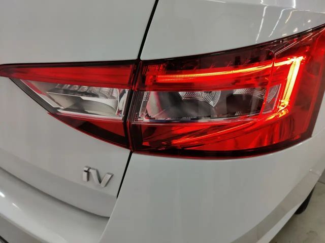 Skoda Superb 1.4 TSI Ambition Combi iV