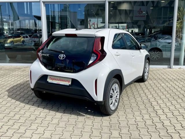 Toyota Aygo X Business Hatchback S-CVT