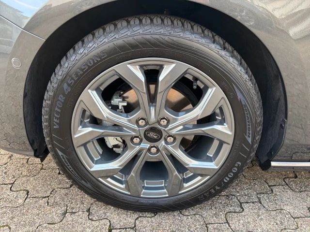 Ford Focus ST Line Wagon