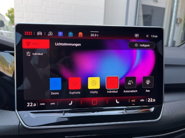 Volkswagen Golf 2.0 TSI DSG Golf VIII