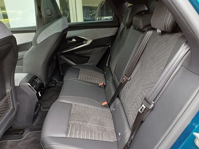 Peugeot E-3008 73Kwh