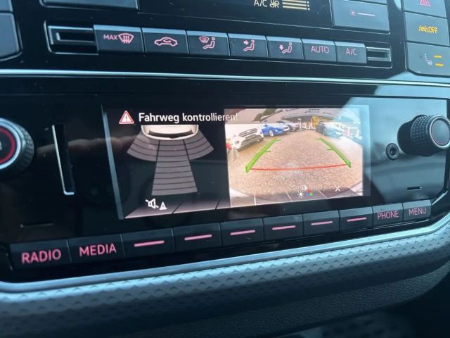 Volkswagen up! Active