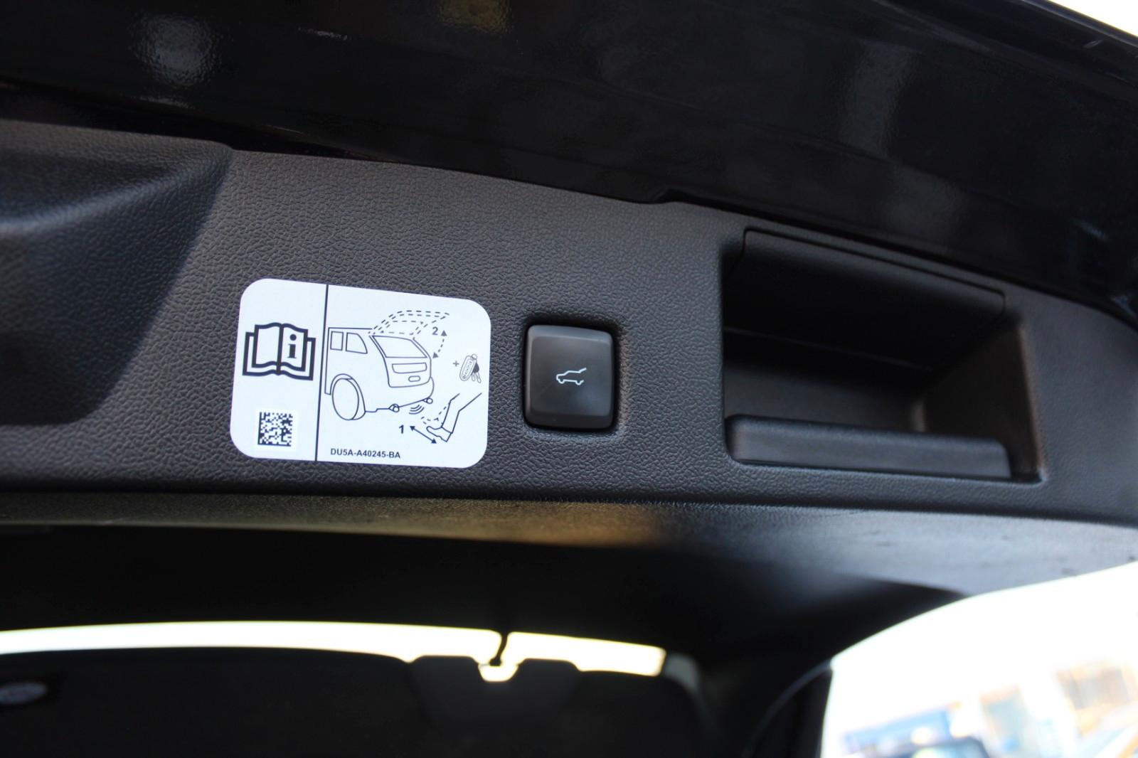 Ford Kuga AWD Hybrid ST Line X