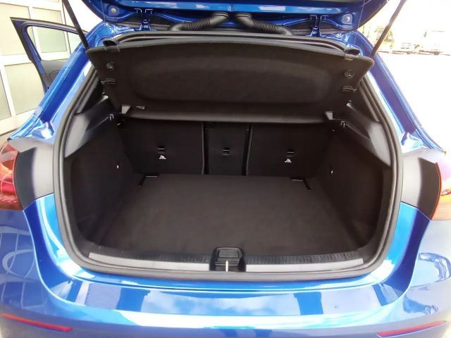 Mercedes-Benz A 180 AMG Line Hatchback