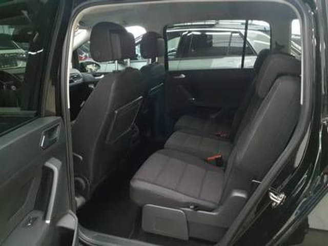 Volkswagen Touran 1.5 TSI DSG R-Line