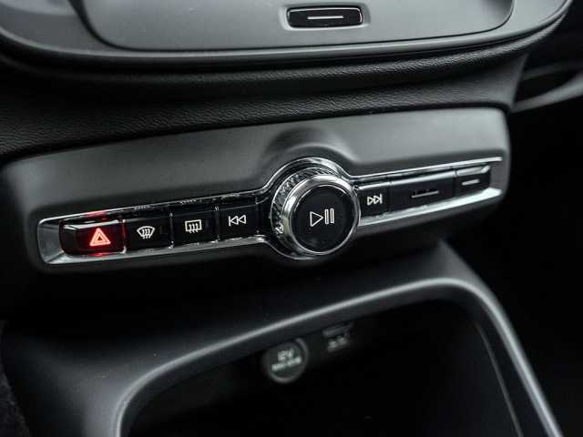 Volvo XC40 Core Momentum