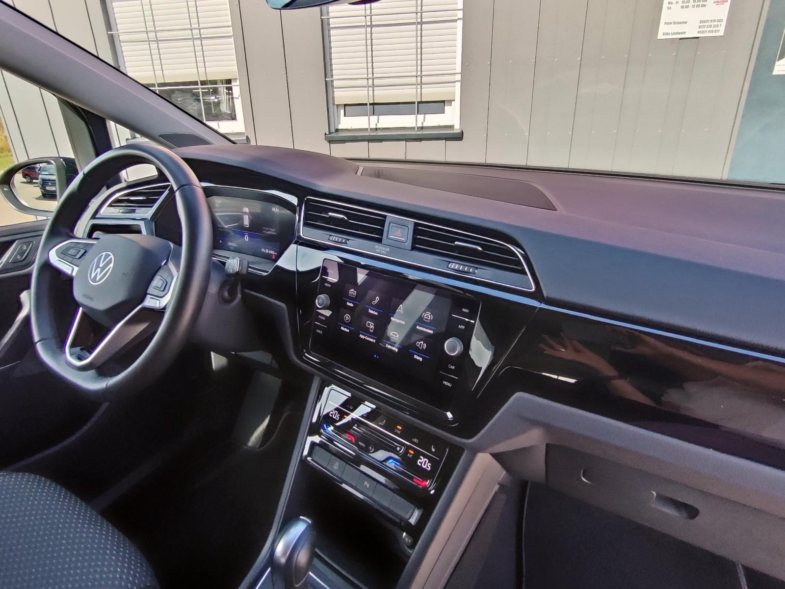 Volkswagen Touran 1.5 TSI DSG