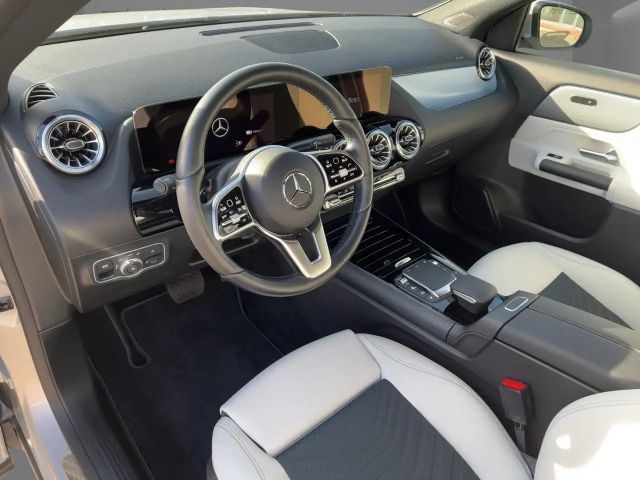 Mercedes-Benz GLA 250 GLA 250 e Style