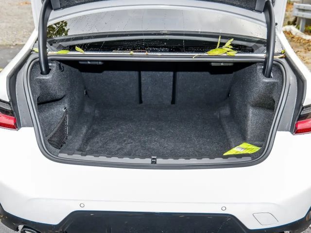 BMW 330 330i M-Sport Sedan xDrive