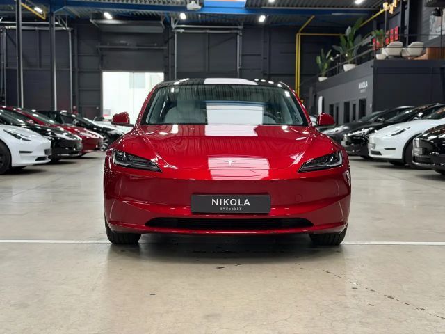 Tesla Model 3 RWD
